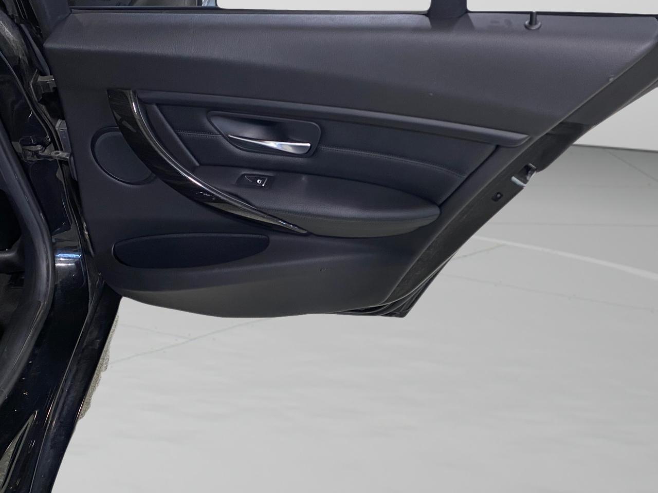 BMW 3-Series 320i xDrive Sedan 2018