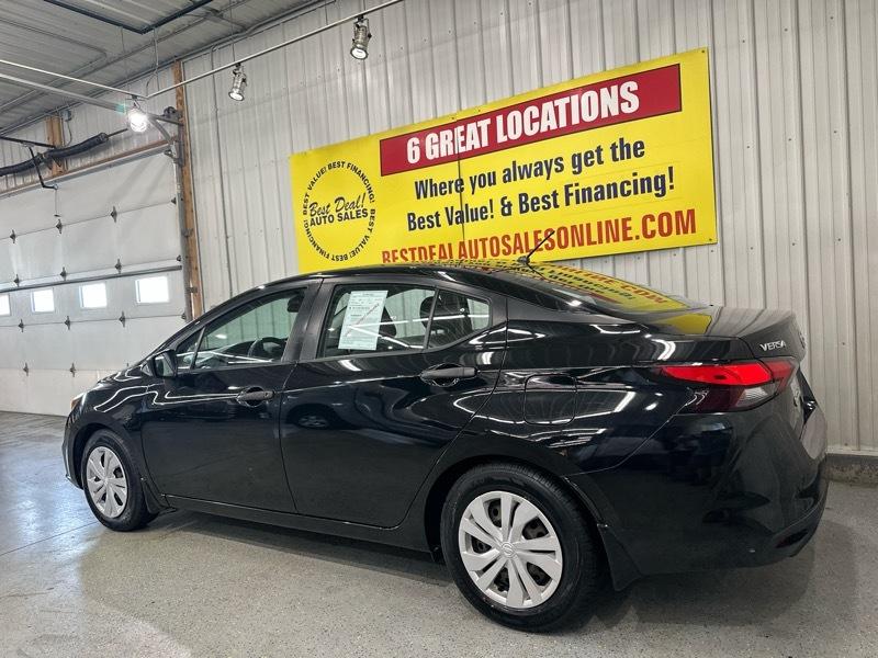 Nissan Versa S CVT 2021