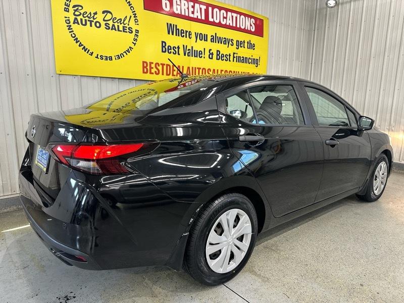 Nissan Versa S CVT 2021