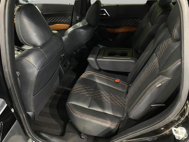 Mitsubishi Outlander SEL 4WD 2022