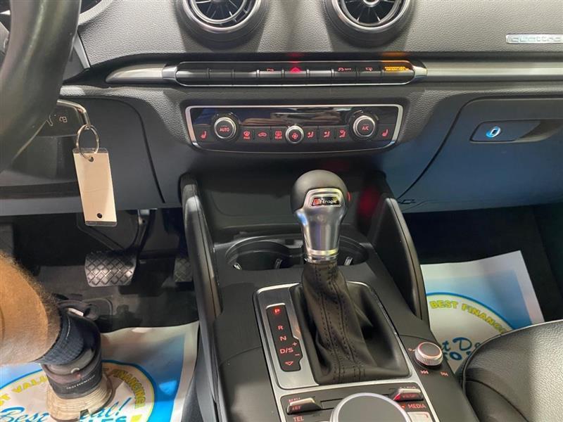 Audi A3 Sedan 2.0 TFSI Premium Plus quattro AWD 2015