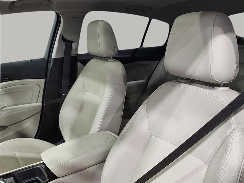 Buick Regal  2018