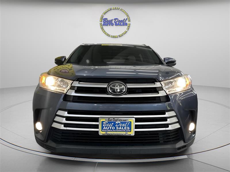 Toyota Highlander XLE AWD V6 2017