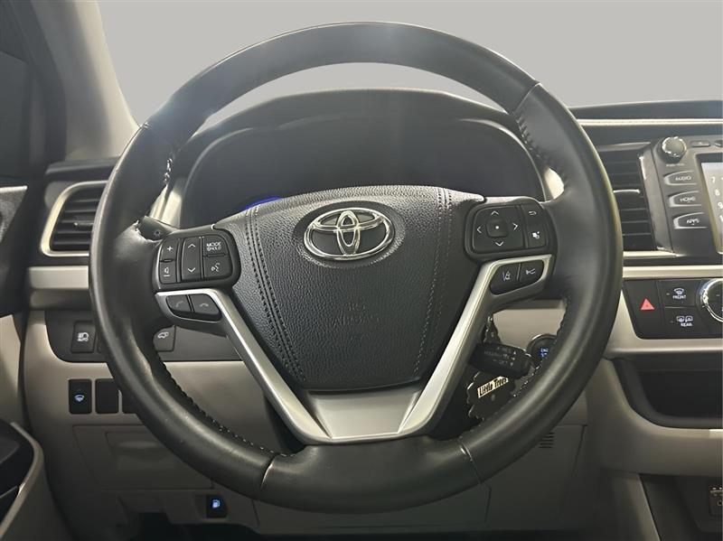 Toyota Highlander XLE AWD V6 2017