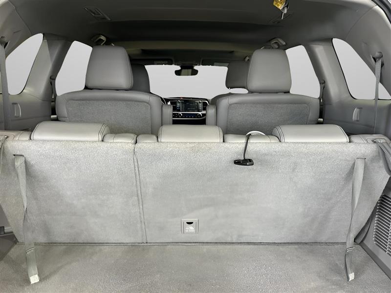 Toyota Highlander XLE AWD V6 2017