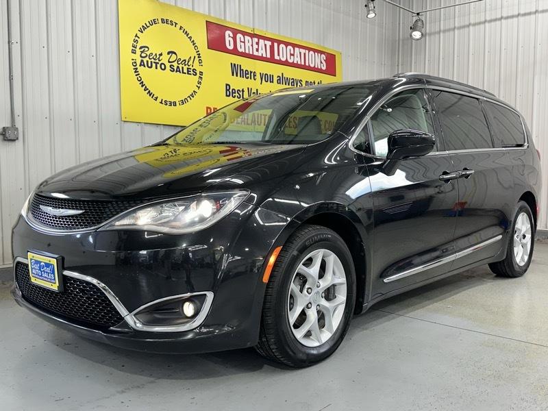 2017 Chrysler Pacifica Touring Plus