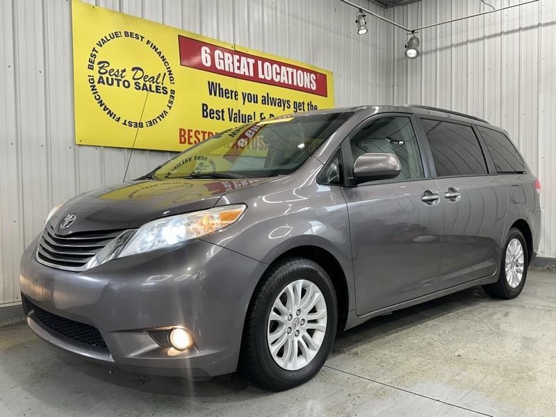 Toyota Sienna XLE FWD 8-Passenger V6 2014