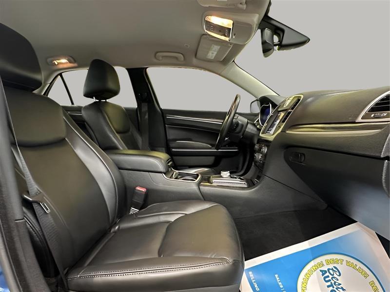 Chrysler 300 Touring L AWD 2022