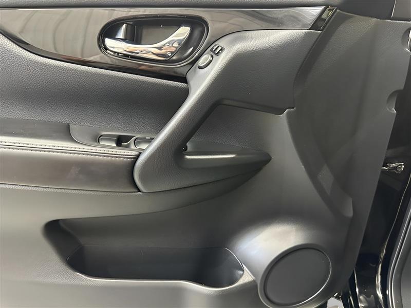 Nissan Rogue Sport SV AWD 2021