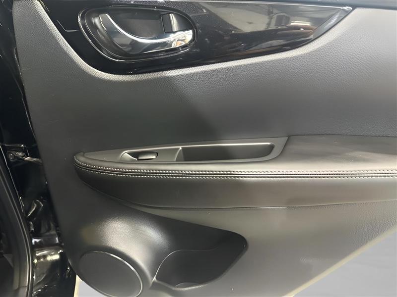 Nissan Rogue Sport SV AWD 2021