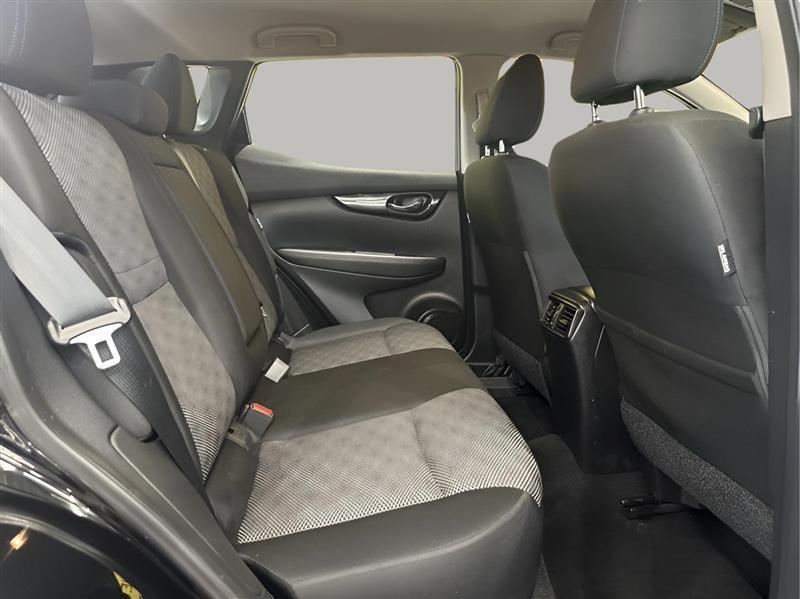 Nissan Rogue Sport SV AWD 2021