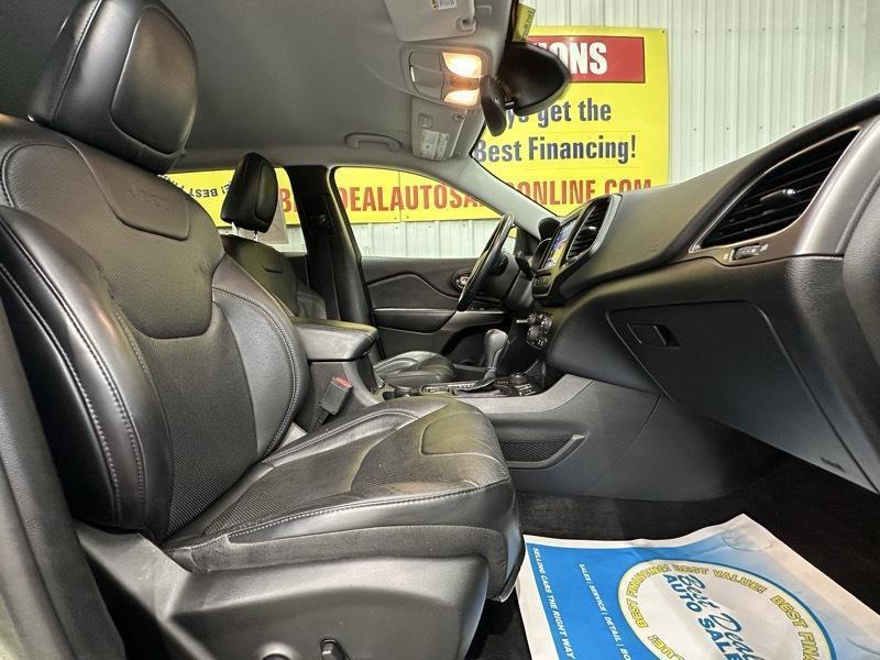 Jeep Cherokee Latitude Lux 4WD 2021