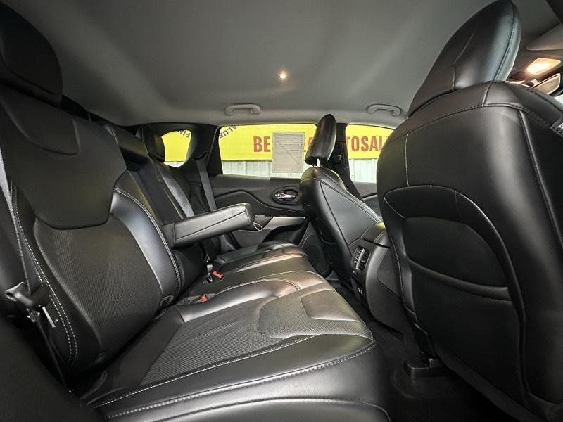 Jeep Cherokee Latitude Lux 4WD 2021
