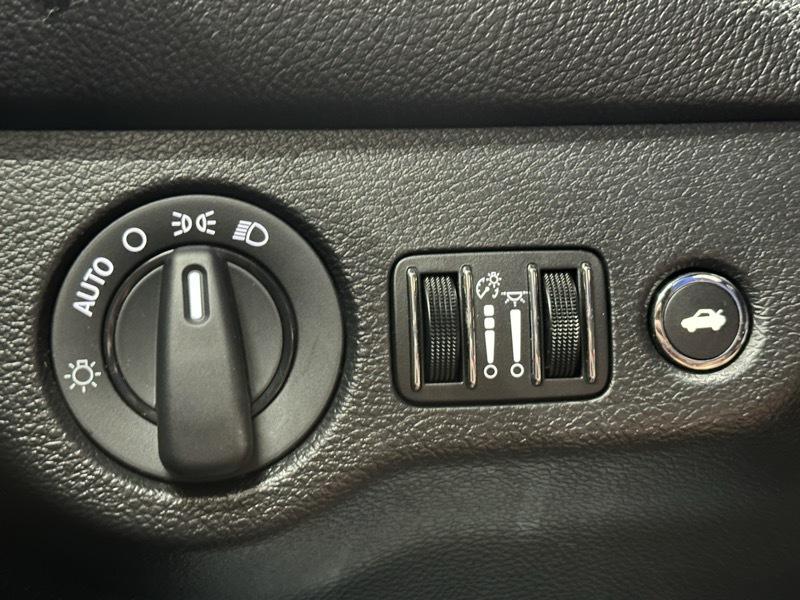 Dodge Challenger SXT AWD 2019