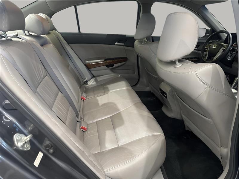 Honda Accord EX-L Sedan AT 2011