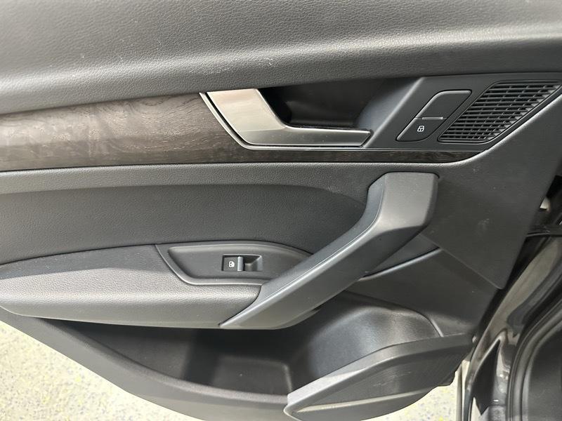 Audi Q5 2.0T Premium Plus quattro 2018