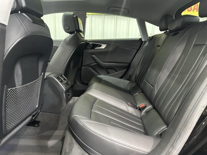 Audi A5 Premium 40 TFSI quattro 2021