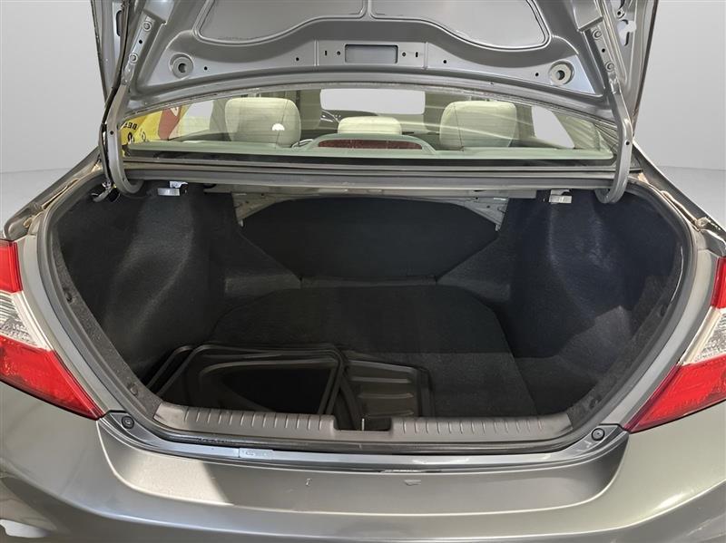 Honda Civic EX Sedan 5-Speed AT 2012