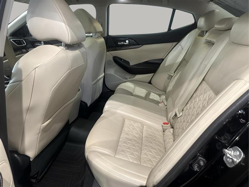 Nissan Maxima Platinum 2016