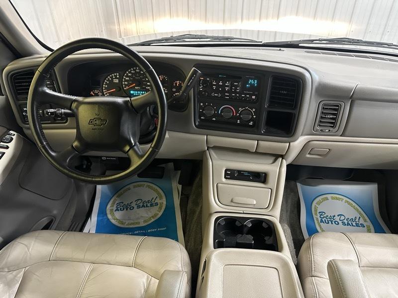 Chevrolet Suburban K2500 4WD 2000