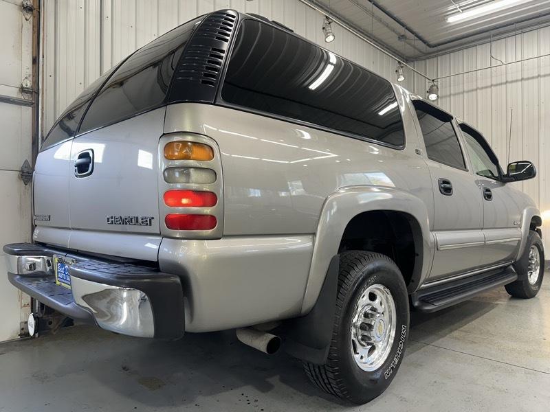 Chevrolet Suburban K2500 4WD 2000