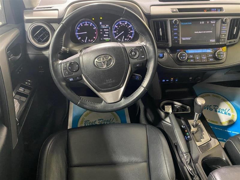 Toyota RAV4 Limited AWD 2017