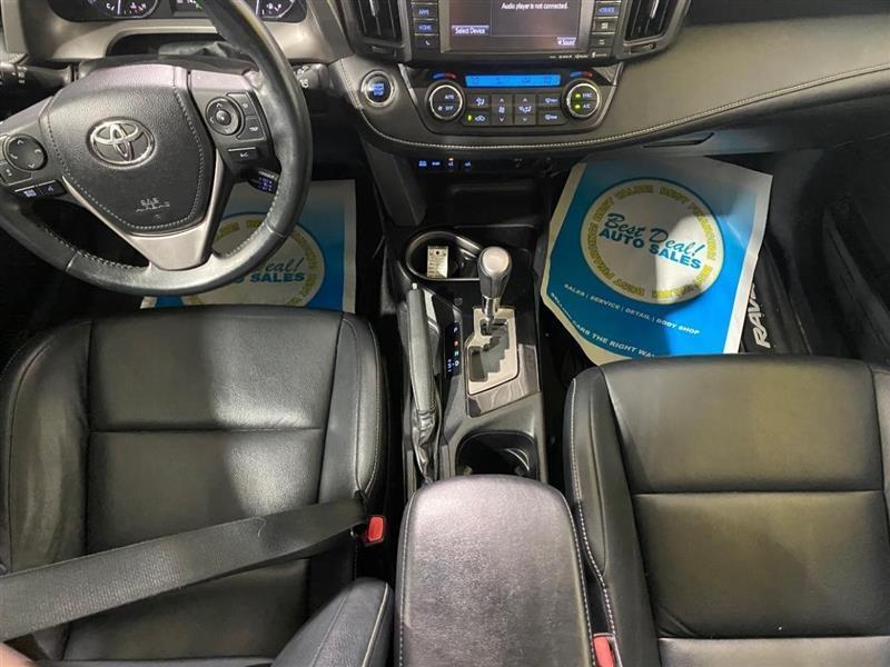 Toyota RAV4 Limited AWD 2017