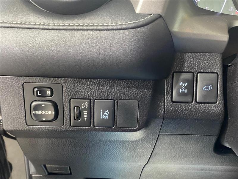 Toyota RAV4 Limited AWD 2017