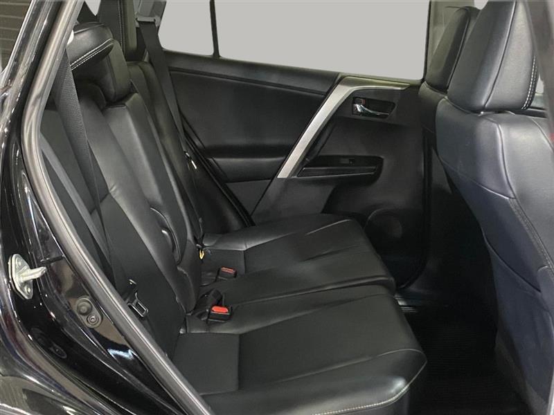 Toyota RAV4 Limited AWD 2017