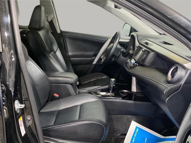 Toyota RAV4 Limited AWD 2017