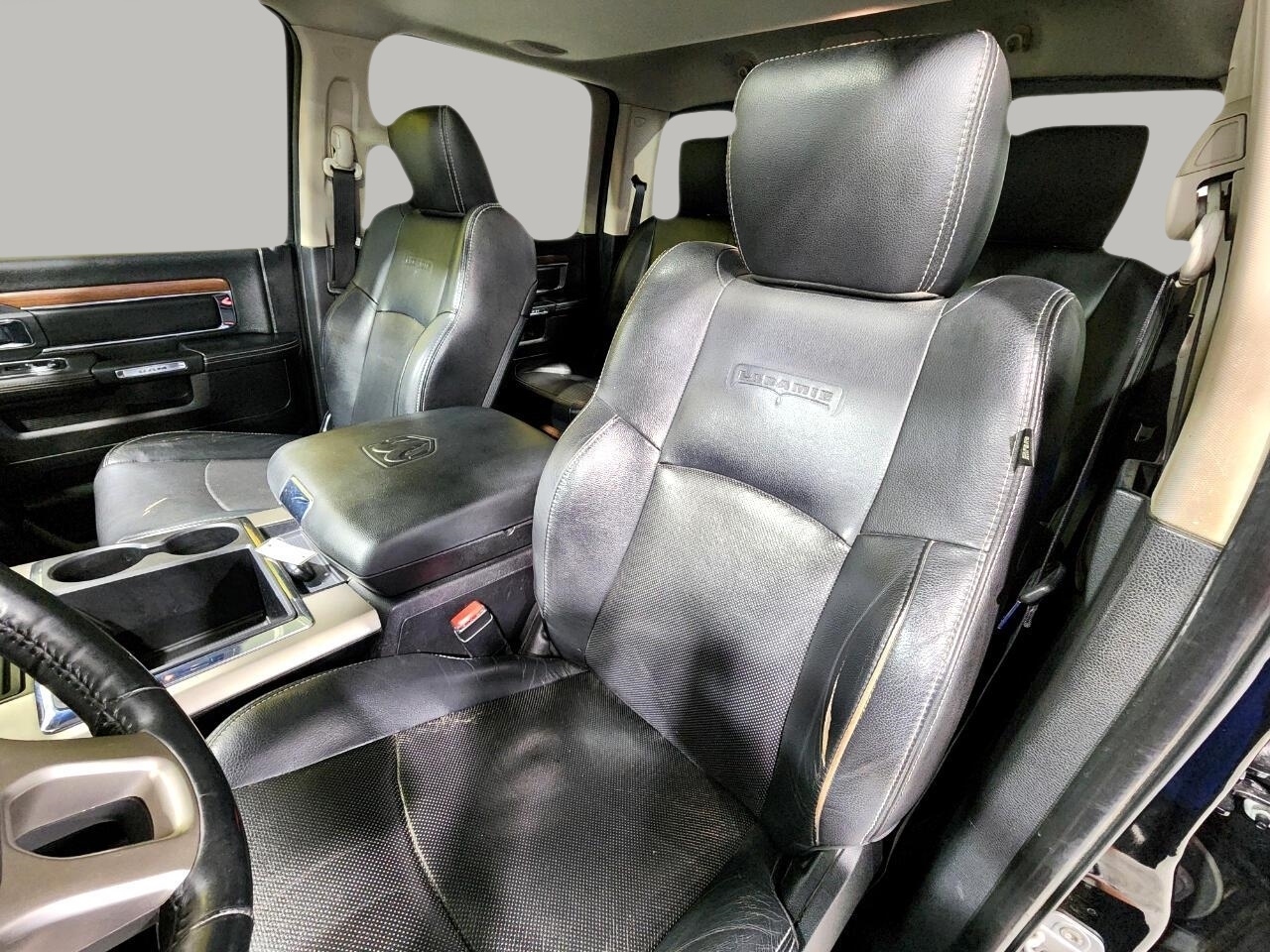 2014 Ram 1500 Laramie photo 14