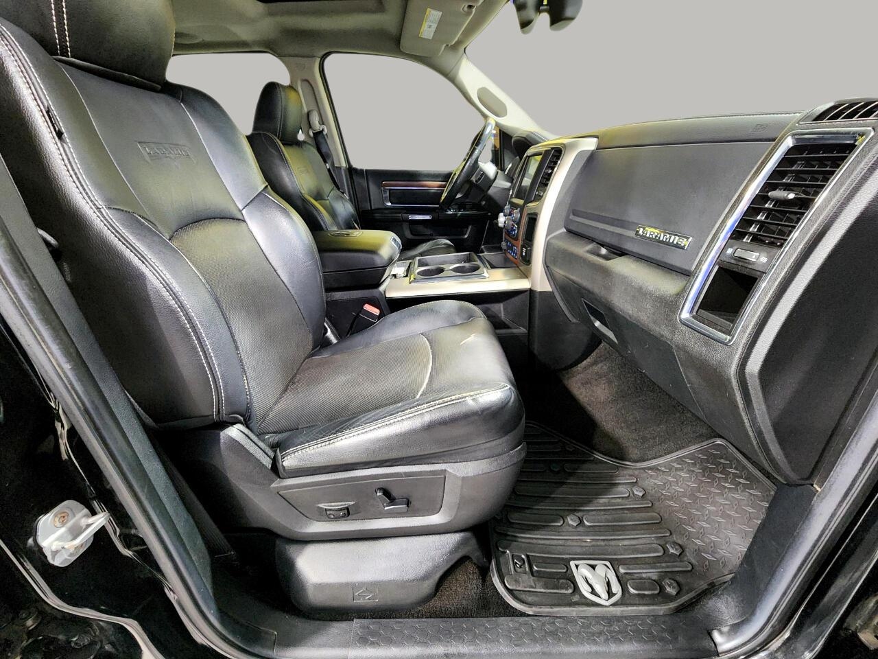 2014 Ram 1500 Laramie photo 25