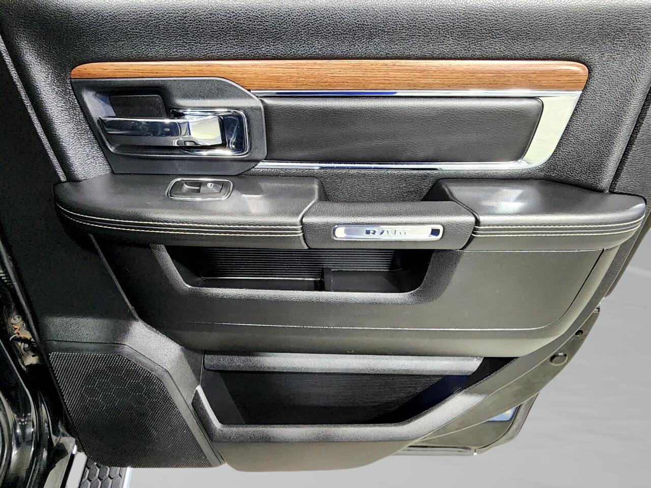 2014 Ram 1500 Laramie photo 30