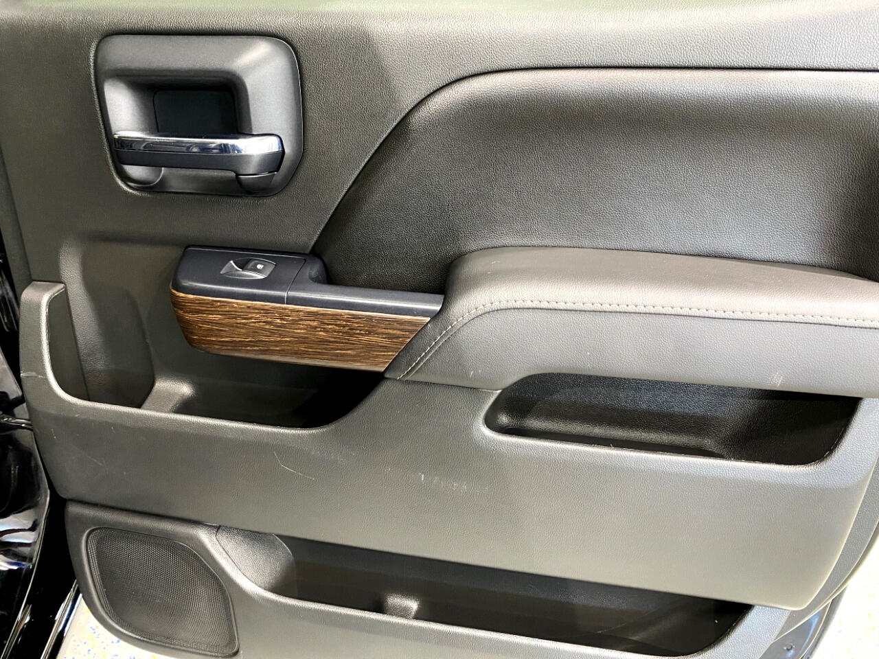 GMC Sierra 1500 Denali Crew Cab 4WD 2017