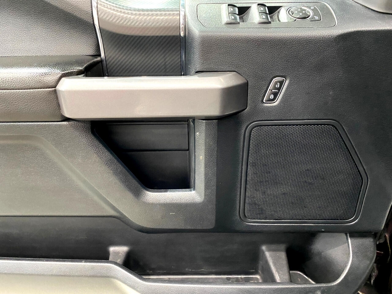 Ford F-150 XLT 4WD SuperCab 6.5' Box 2019