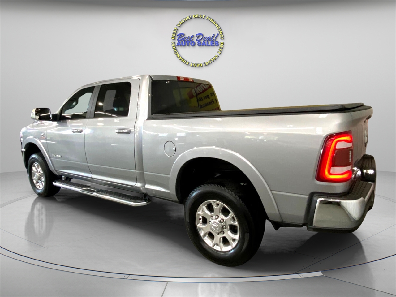 RAM 2500 Laramie Crew Cab SWB 4WD 2021