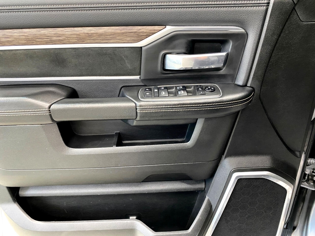 RAM 2500 Laramie Crew Cab SWB 4WD 2021