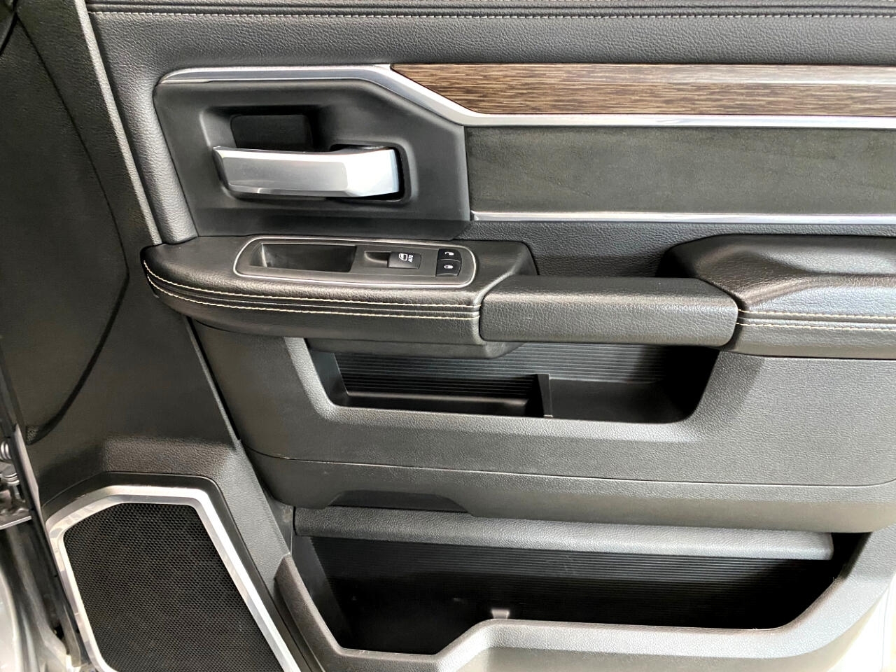 RAM 2500 Laramie Crew Cab SWB 4WD 2021