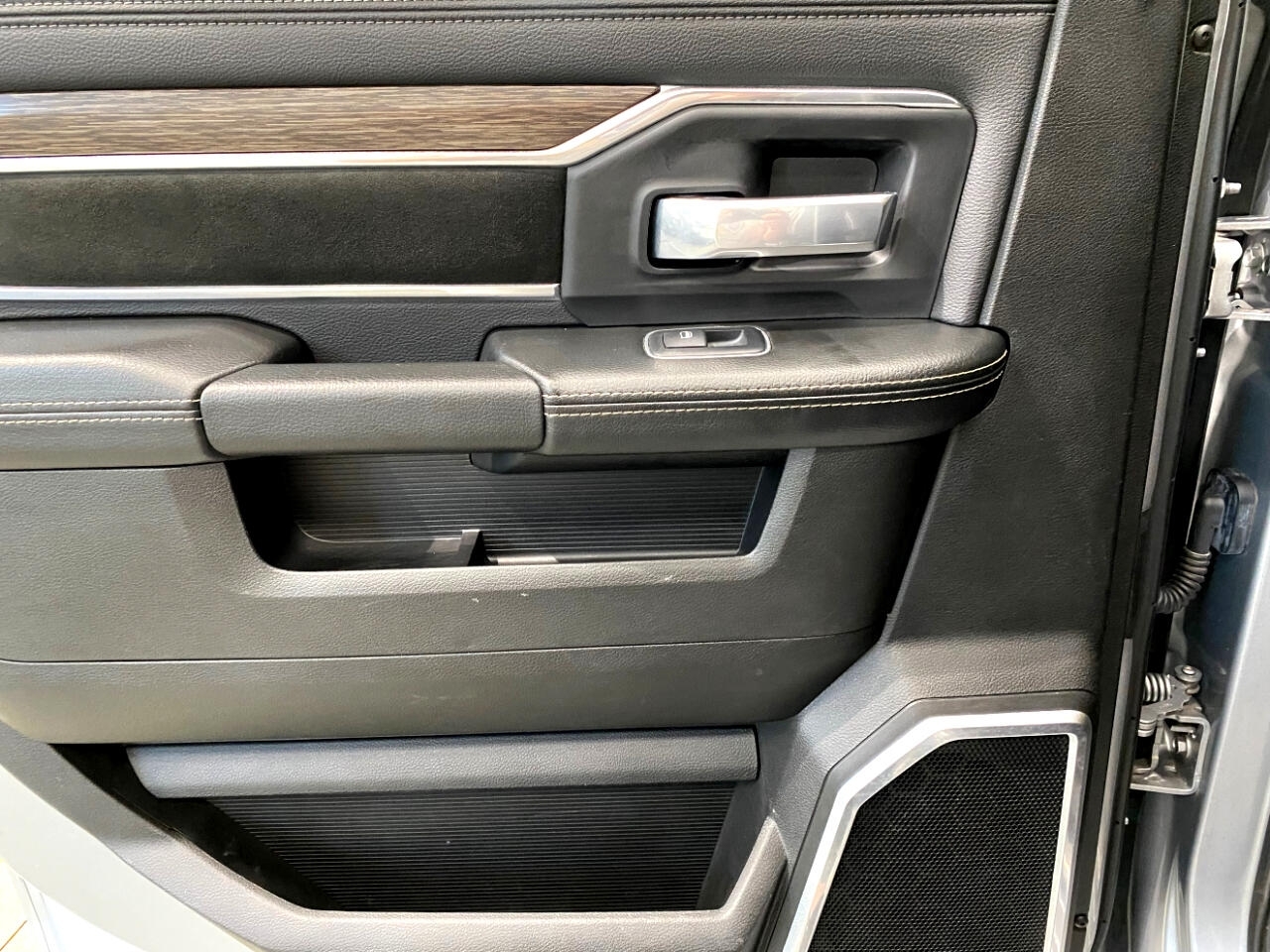 RAM 2500 Laramie Crew Cab SWB 4WD 2021