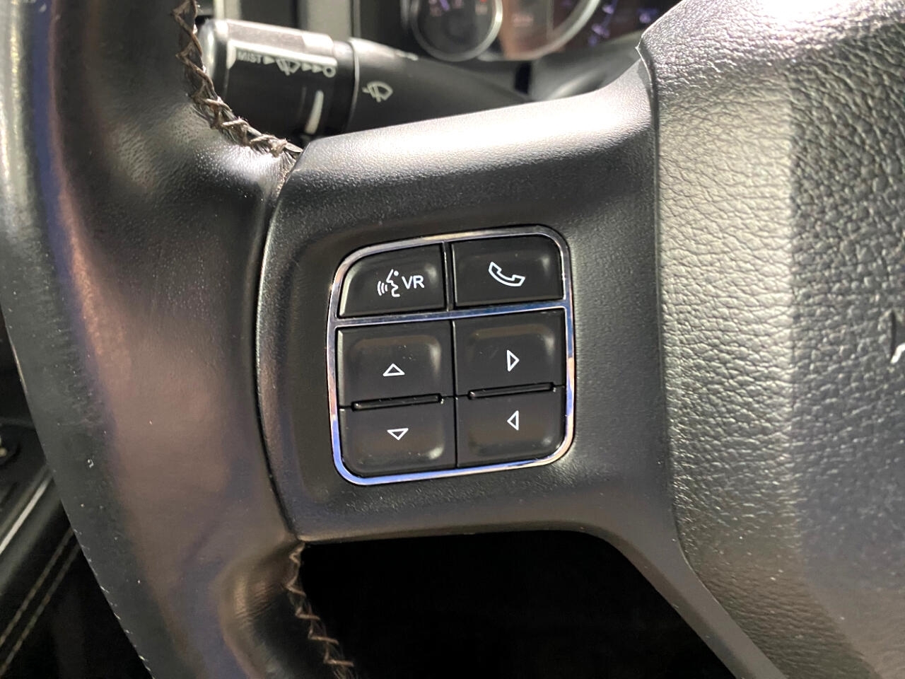 RAM 1500 Rebel Crew Cab SWB 4WD 2018