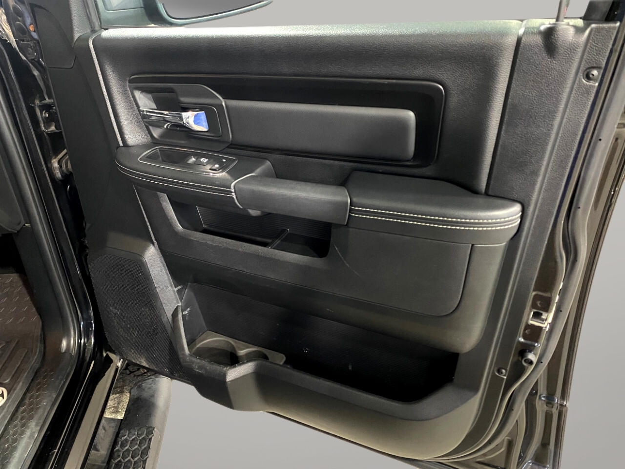 RAM 1500 Rebel Crew Cab SWB 4WD 2018