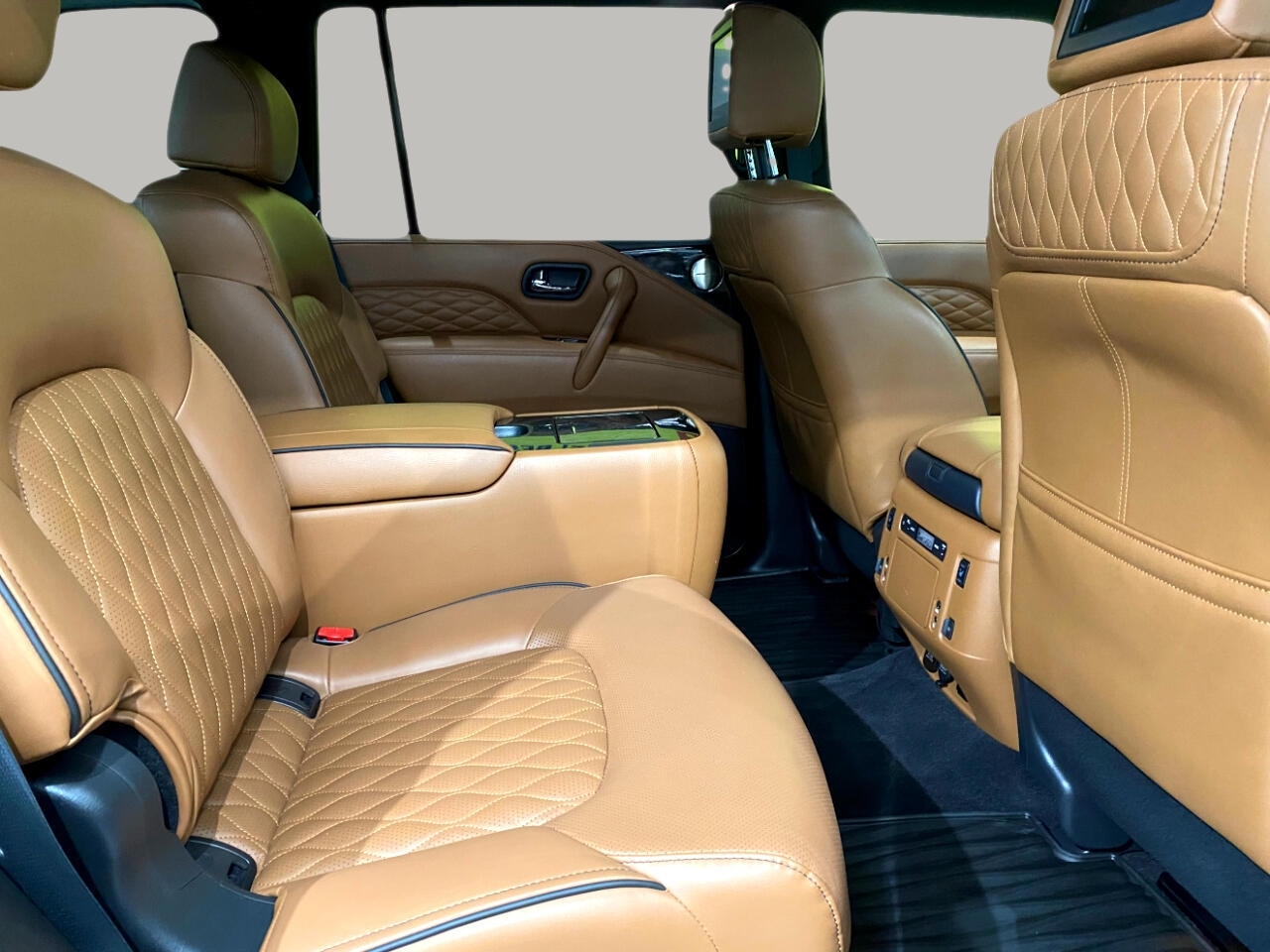 2021 Infiniti QX80 Sensory photo 27