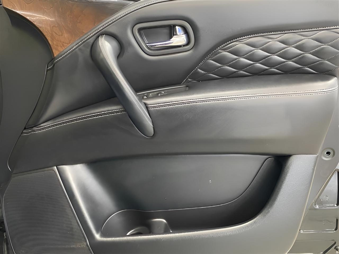 Infiniti QX80 Luxe 4D SUV AWD 2019