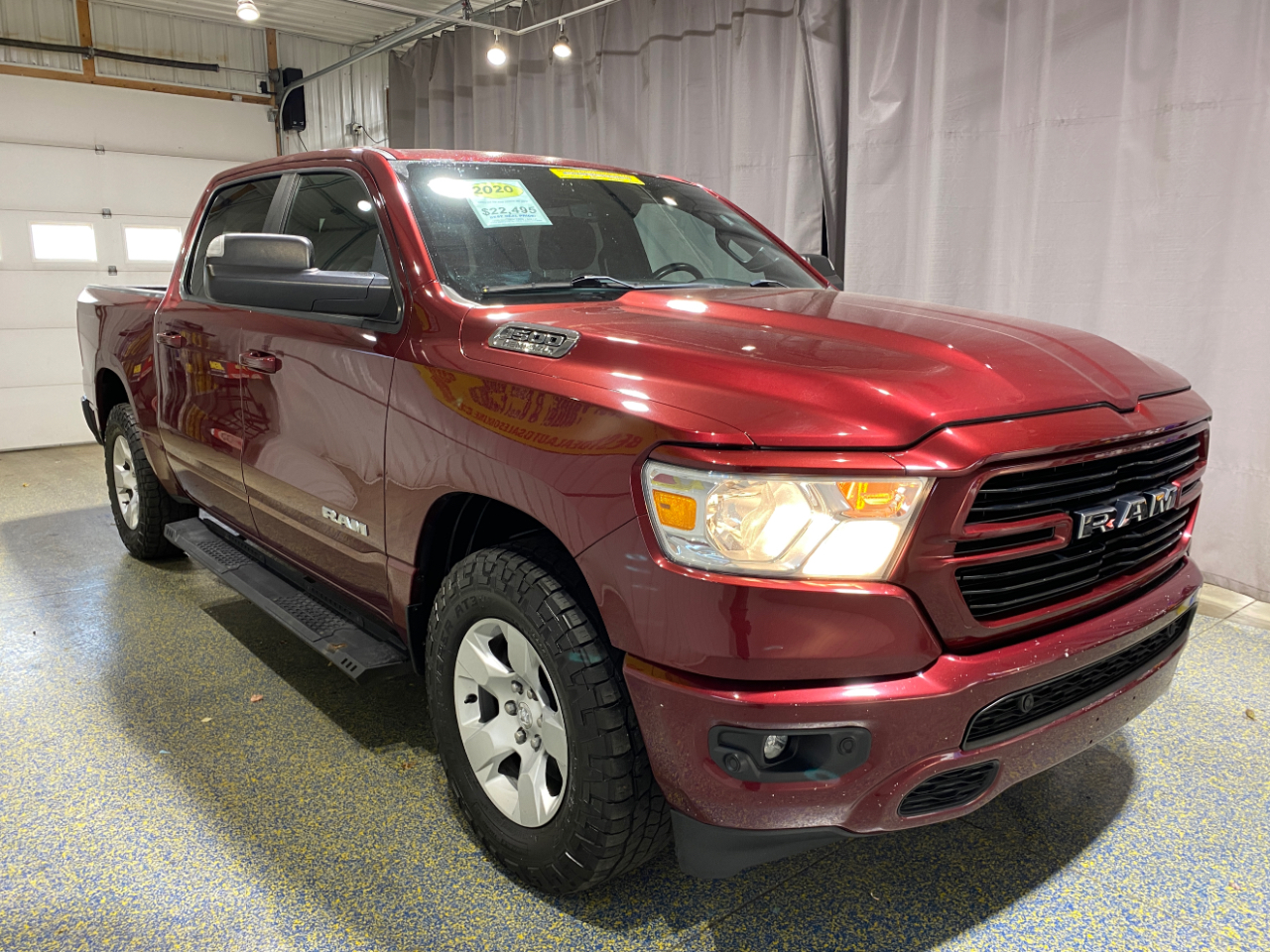 RAM 1500 Big Horn Crew Cab SWB 4WD 2020