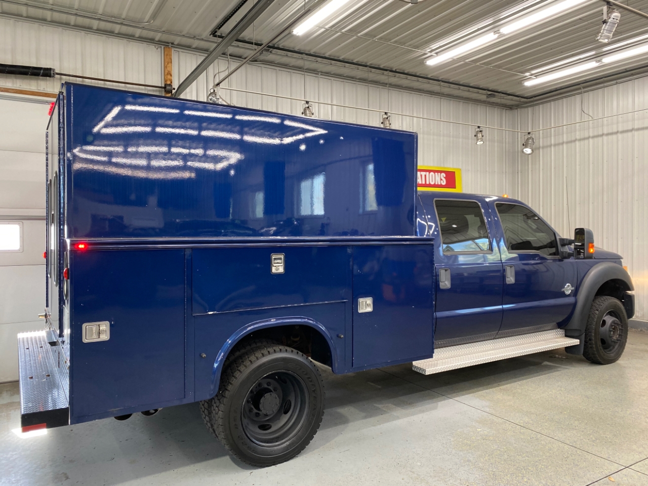2012 Ford F-450 photo 17