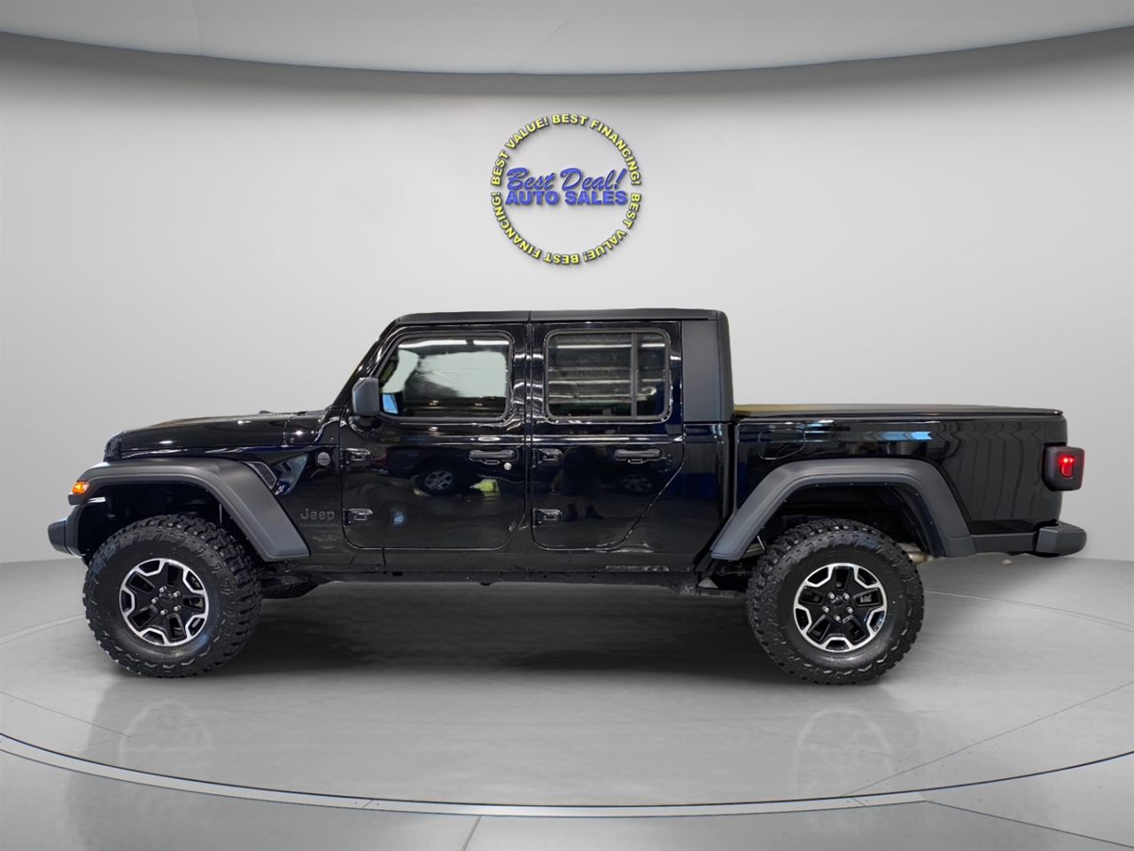 2022 Jeep Gladiator Sport photo 3