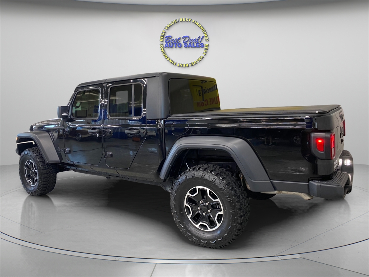 2022 Jeep Gladiator Sport photo 4