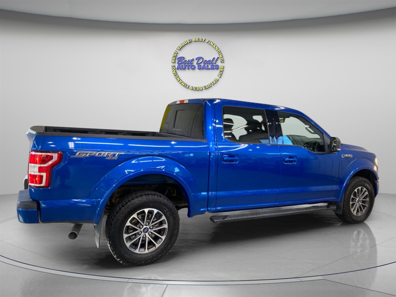 Ford F-150 XLT SuperCrew 5.5-ft. Bed 4WD 2018 Ford F-150 XLT SuperCrew 5.5-ft. Bed 4WD 2018