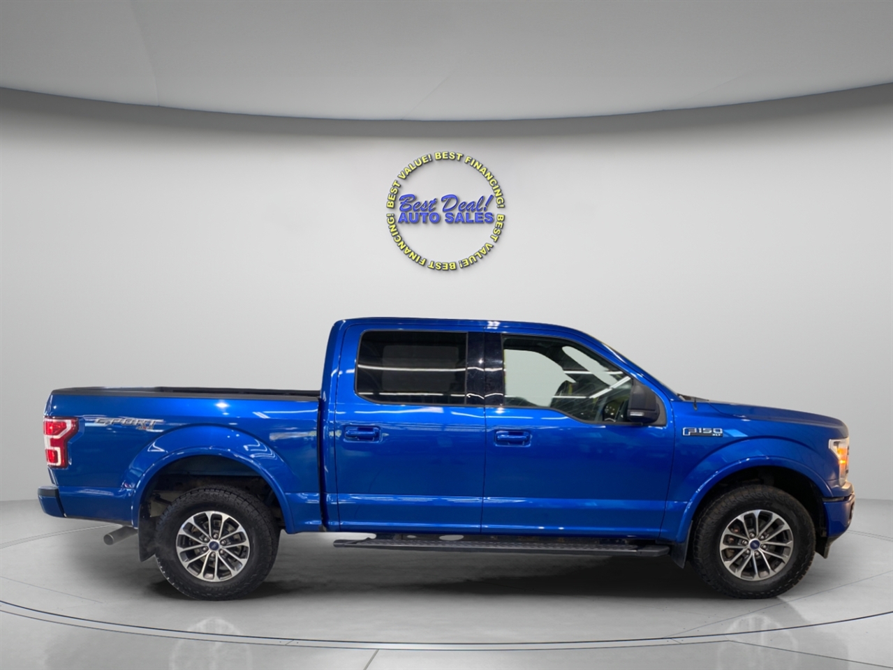 Ford F-150 XLT SuperCrew 5.5-ft. Bed 4WD 2018 Ford F-150 XLT SuperCrew 5.5-ft. Bed 4WD 2018