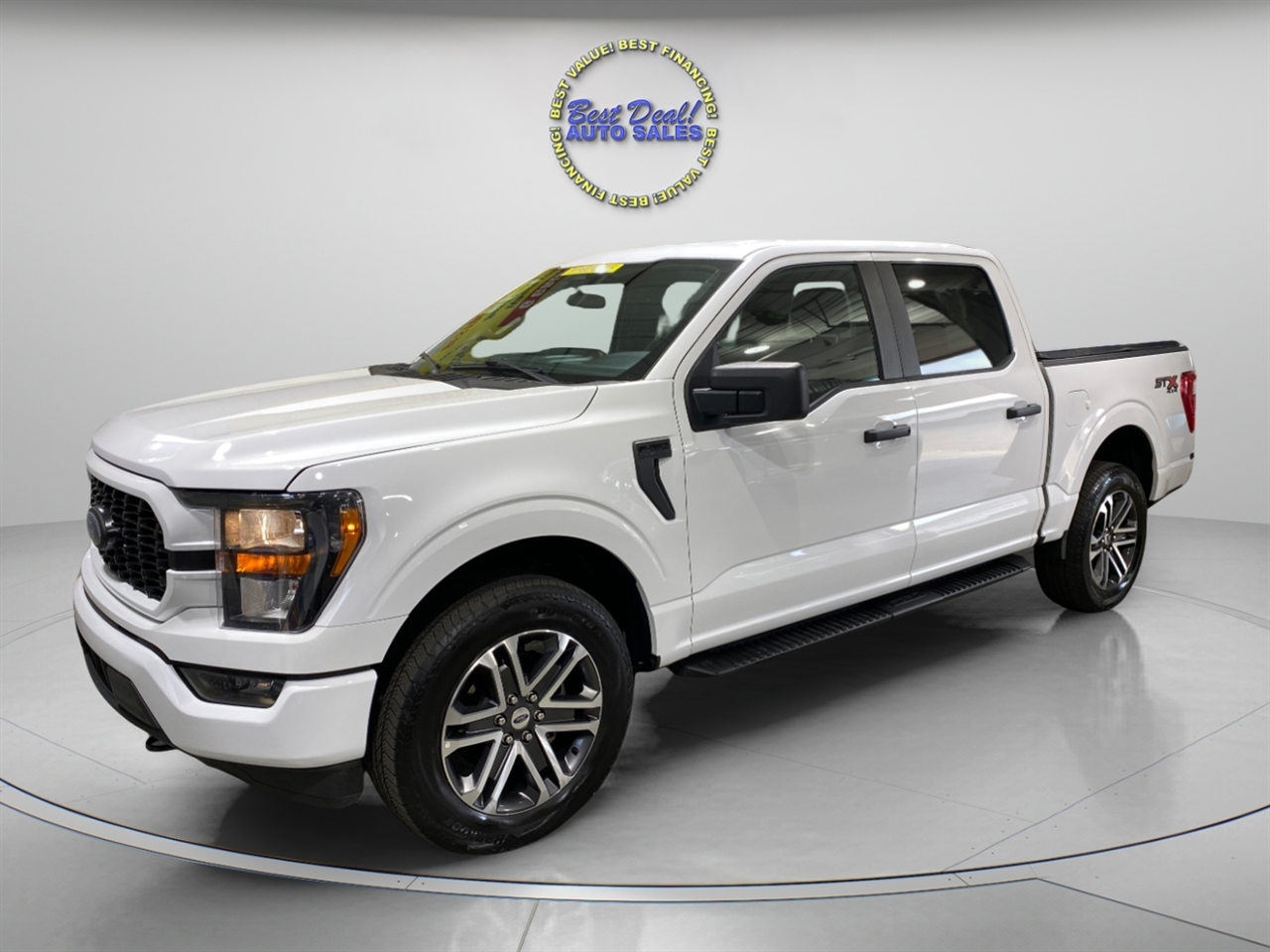 2023 Ford F-150 XL's photo